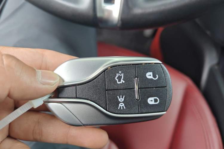Used Maserati Ghibli 2019 3.0T Standard Version China V Emission Standard Vehicle Key
