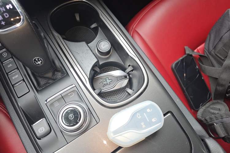 Used Maserati Ghibli 2019 3.0T Standard Version China V Emission Standard Vehicle Key