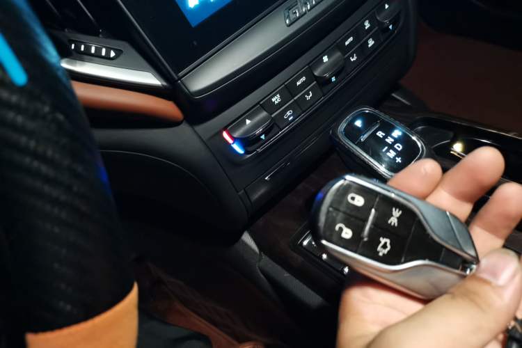 Used Maserati Ghibli 2019 3.0T Standard Version China V Emission Standard Vehicle Key