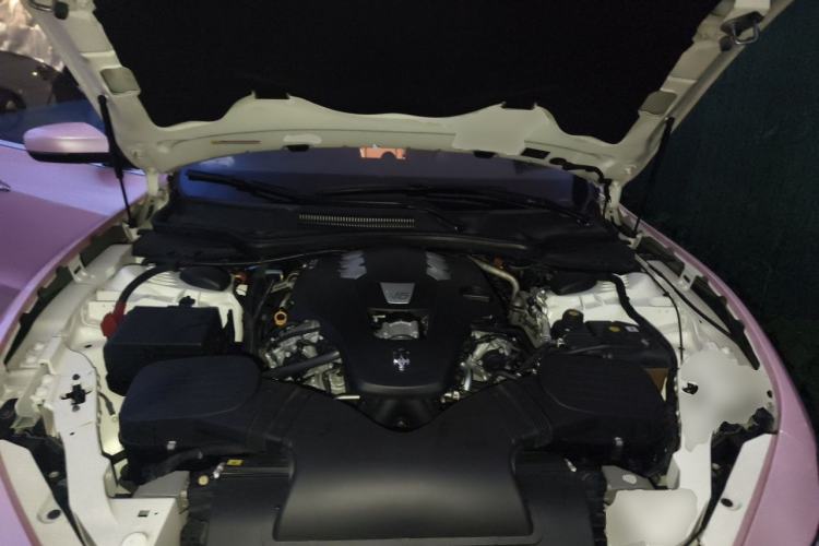 Used Maserati Ghibli 2019 3.0T Luxury Edition China VI Standard Engine Bay