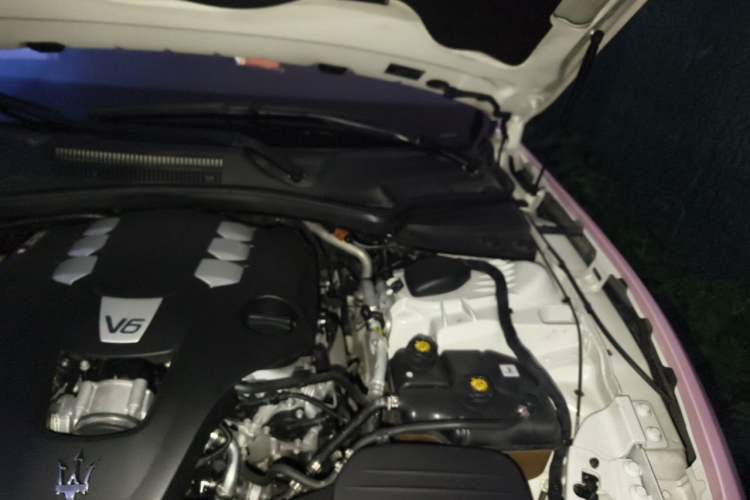 Used Maserati Ghibli 2019 3.0T Luxury Edition China VI Standard Engine Bay Left