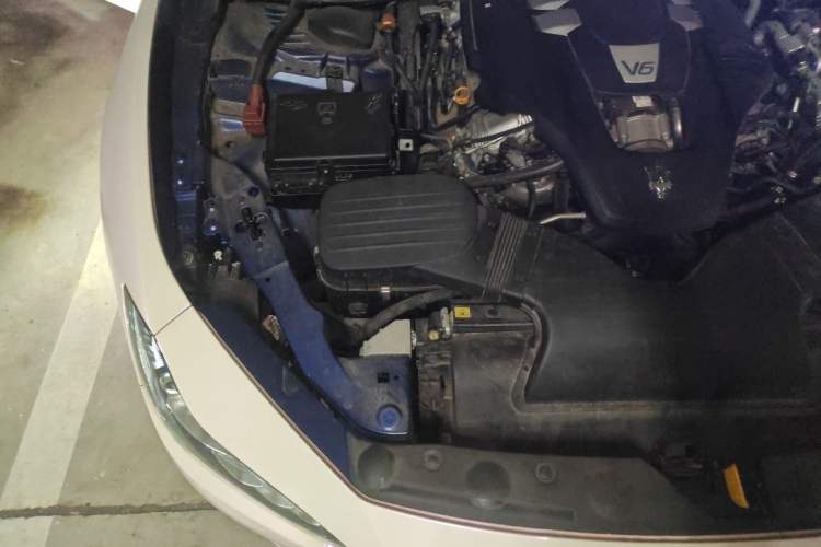 Used Maserati Ghibli 2019 3.0T Standard Version China VI Engine Bay Right