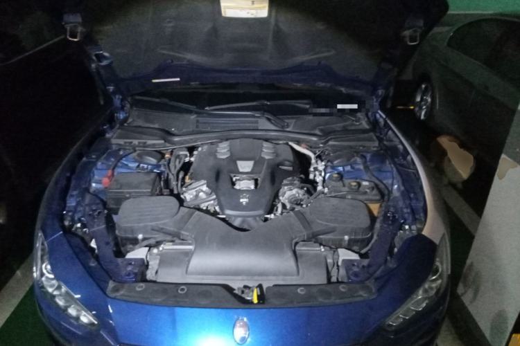 Used Maserati Ghibli 2019 3.0T Standard Version China VI Engine Bay