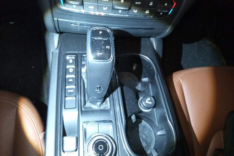 Used Maserati Ghibli 2019 3.0T Standard Version China VI Gear Lever