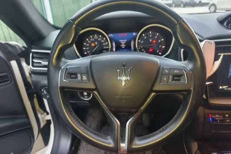 Used Maserati Ghibli 2019 3.0T Luxury Edition China VI Standard Steering Wheel