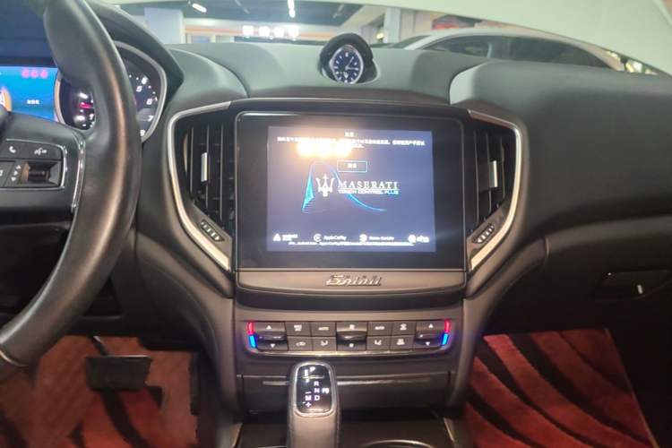 Used Maserati Ghibli 2019 3.0T Standard Version China VI Audio And AC Panel