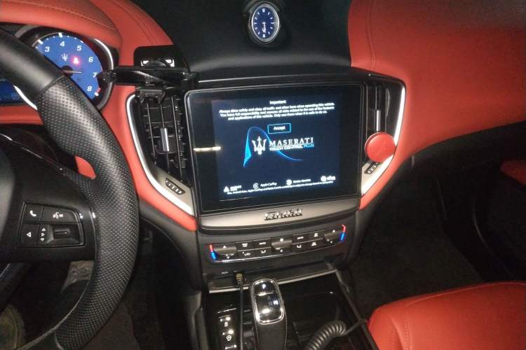Used Maserati Ghibli 2019 3.0T Luxury Edition China V Standard Audio And AC Panel