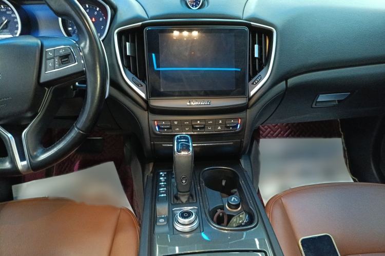 Used Maserati Ghibli 2019 3.0T Standard Version China V Emission Standard Audio And AC Panel