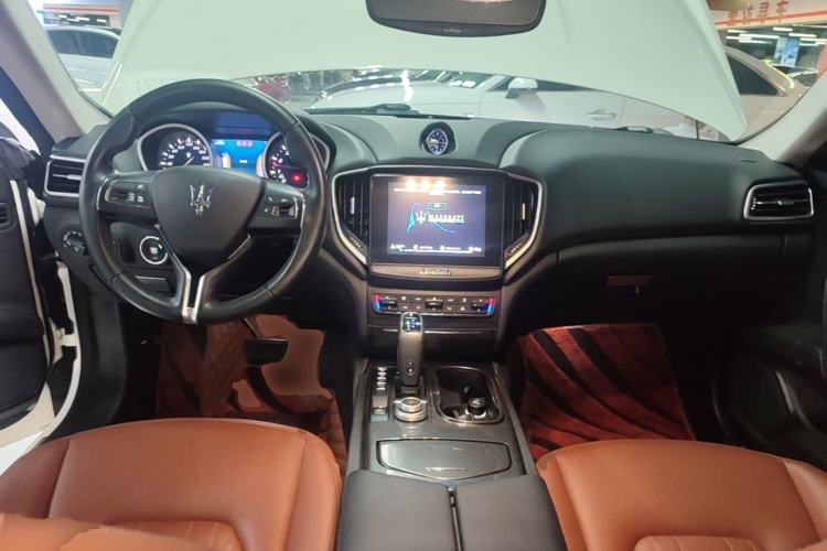 Used Maserati Ghibli 2019 3.0T Standard Version China VI Center Console