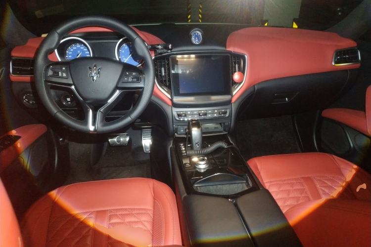 Used Maserati Ghibli 2019 3.0T Luxury Edition China V Standard Center Console