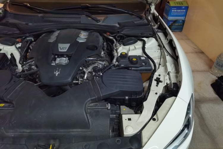 Used Maserati Ghibli 2019 3.0T Luxury Edition China V Standard Engine Bay Left