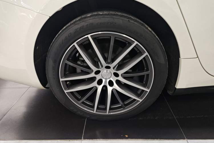 Used Maserati Ghibli 2019 3.0T Standard Version China VI Exterior 5