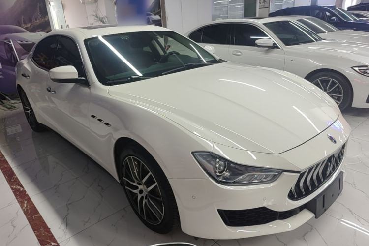 Used Maserati Ghibli 2019 3.0T Standard Version China VI Front Right 45 Deg