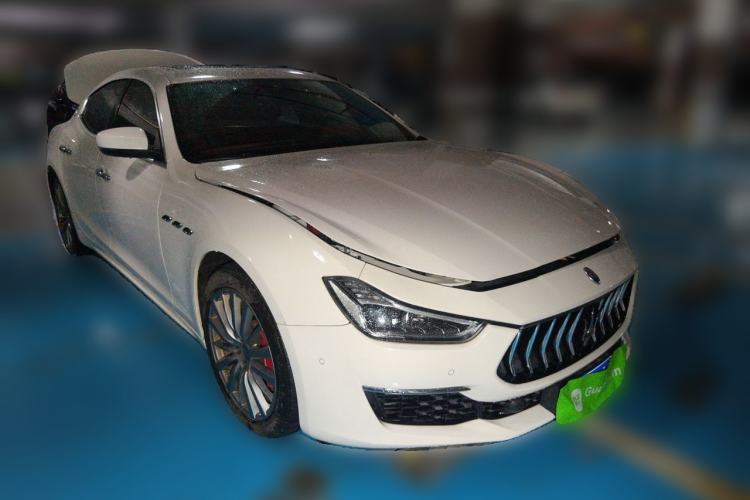 Used Maserati Ghibli 2019 3.0T Luxury Edition China V Standard Front Right 45 Deg