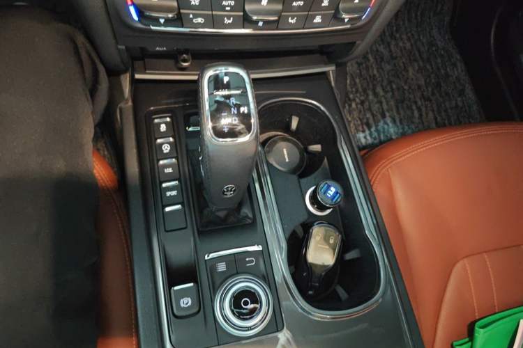 Used Maserati Ghibli 2019 3.0T Standard Version China VI Gear Lever