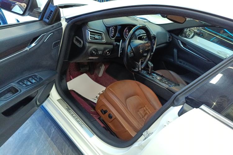 Used Maserati Ghibli 2019 3.0T Standard Version China V Emission Standard Interior 3