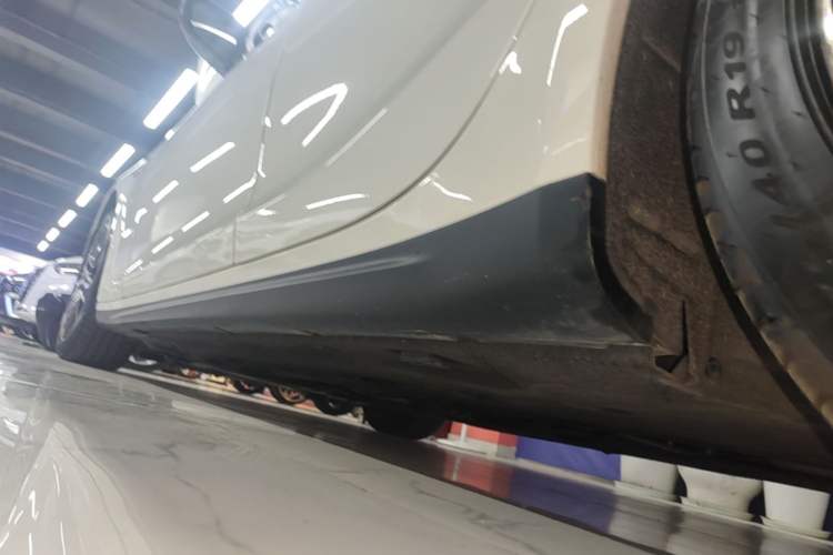 Used Maserati Ghibli 2019 3.0T Standard Version China VI Left Side Sill