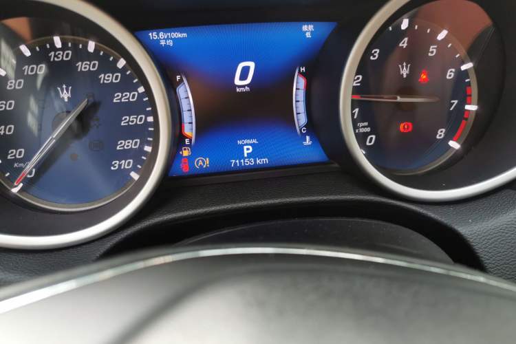 Used Maserati Ghibli 2019 3.0T Standard Version China VI Odometer Close Up