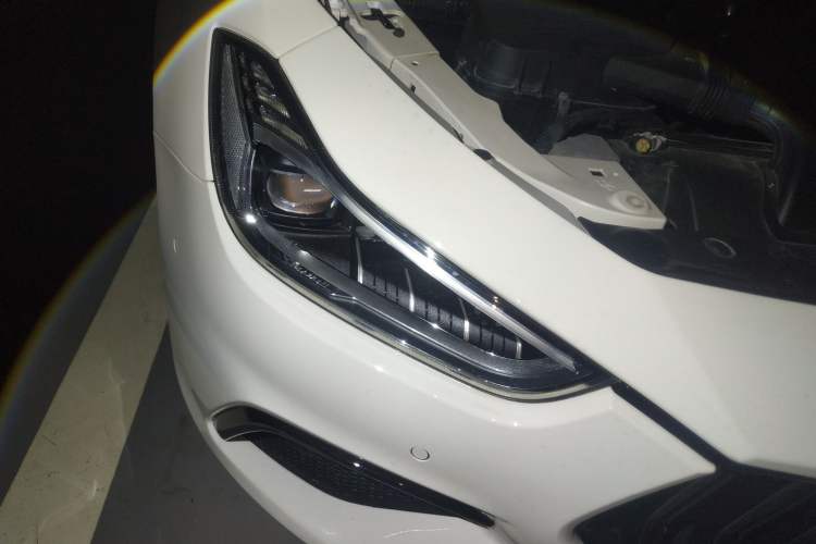 Used Maserati Ghibli 2019 3.0T Luxury Edition China V Standard Right Front Headlight
