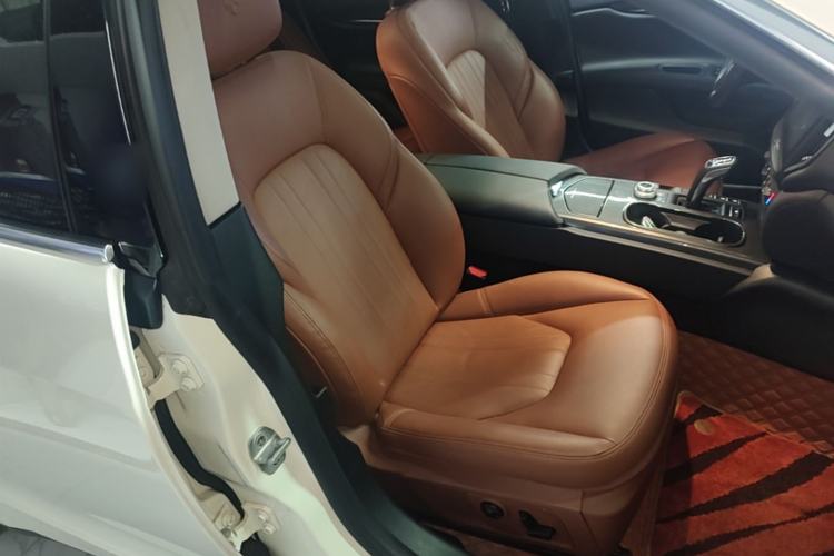 Used Maserati Ghibli 2019 3.0T Standard Version China VI Right Front Seat