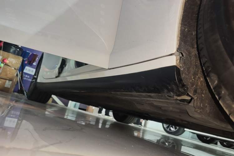Used Maserati Ghibli 2019 3.0T Standard Version China VI Right Side Sill