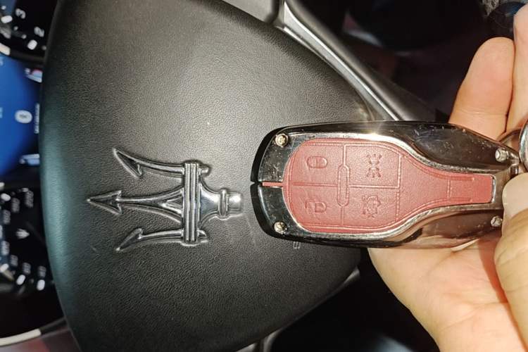 Used Maserati Ghibli 2019 3.0T Standard Version China V Emission Standard Vehicle Key