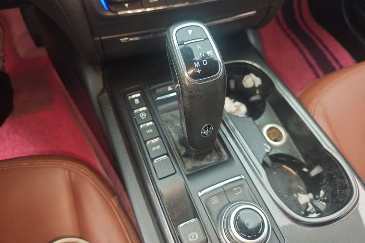 Used Maserati Ghibli 2019 3.0T Standard Version China V Emission Standard Gear Lever