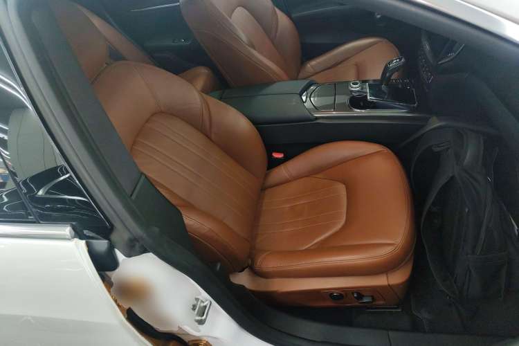 Used Maserati Ghibli 2019 3.0T Standard Version China V Emission Standard Right Front Seat