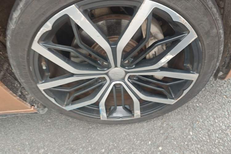 Used Maserati Ghibli 2019 3.0T Standard Version China V Emission Standard Right Front Wheel Hub