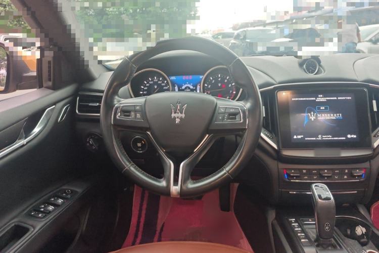 Used Maserati Ghibli 2019 3.0T Standard Version China V Emission Standard Steering Wheel