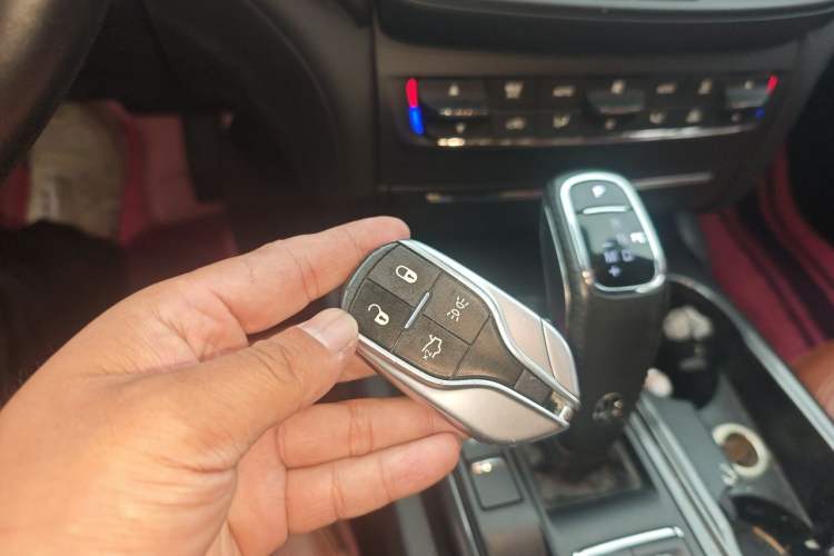 Used Maserati Ghibli 2019 3.0T Standard Version China V Emission Standard Vehicle Key