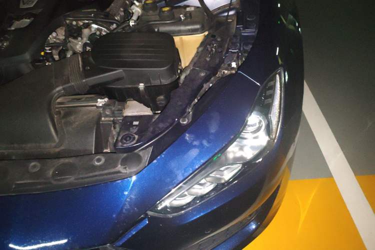 Used Maserati Ghibli 2020 3.0T Standard Edition Engine Bay Left