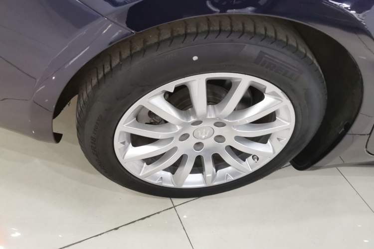Used Maserati Ghibli 2020 3.0T Standard Edition Right Rear Wheel Hub