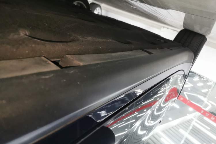 Used Maserati Ghibli 2020 3.0T Standard Edition Right Side Sill