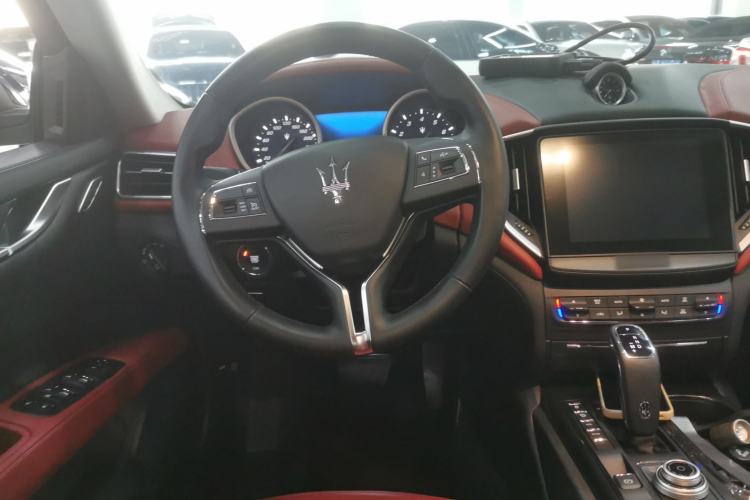 Used Maserati Ghibli 2020 3.0T Standard Edition Steering Wheel