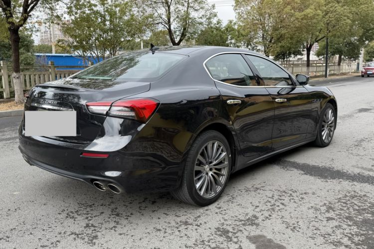 Used Maserati Ghibli 2021 2.0T Sharp Edition Exterior 3