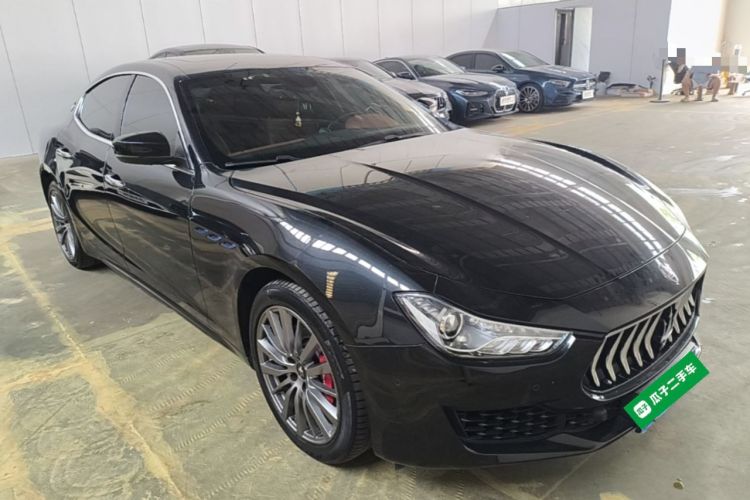 Used Maserati Ghibli 2021 2.0T Sharp Edition Front Right 45 Deg