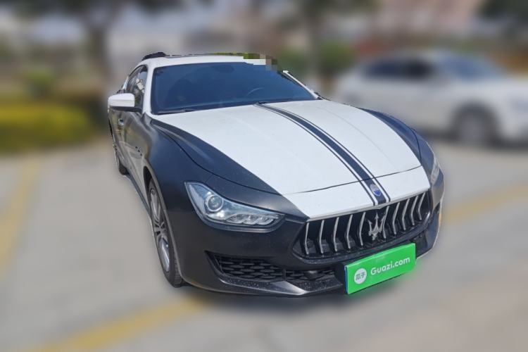 Used Maserati Ghibli 2021 2.0T Sharp Edition Front Right 45 Deg