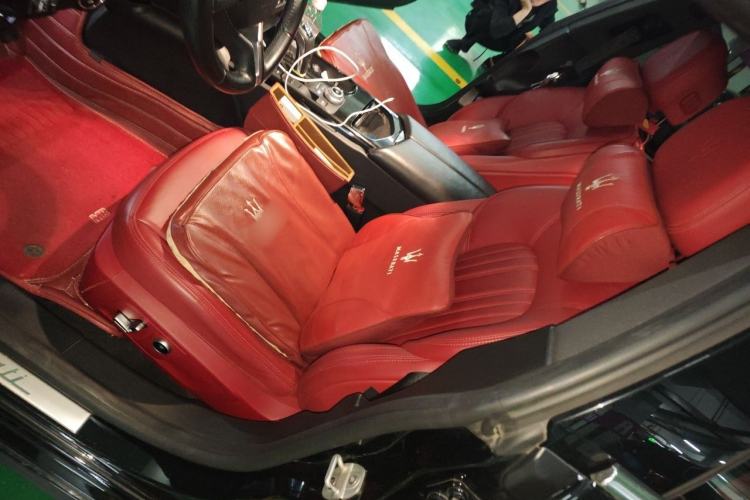Used Maserati Ghibli 2021 2.0T Sharp Edition Left Front Seat