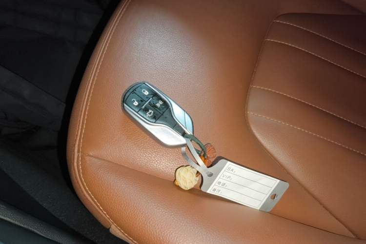Used Maserati Ghibli 2021 2.0T Sharp Edition Vehicle Key
