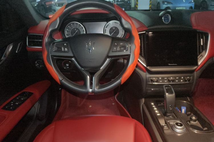Used Maserati Ghibli 2021 2.0T Sharp Custom Edition Center Console