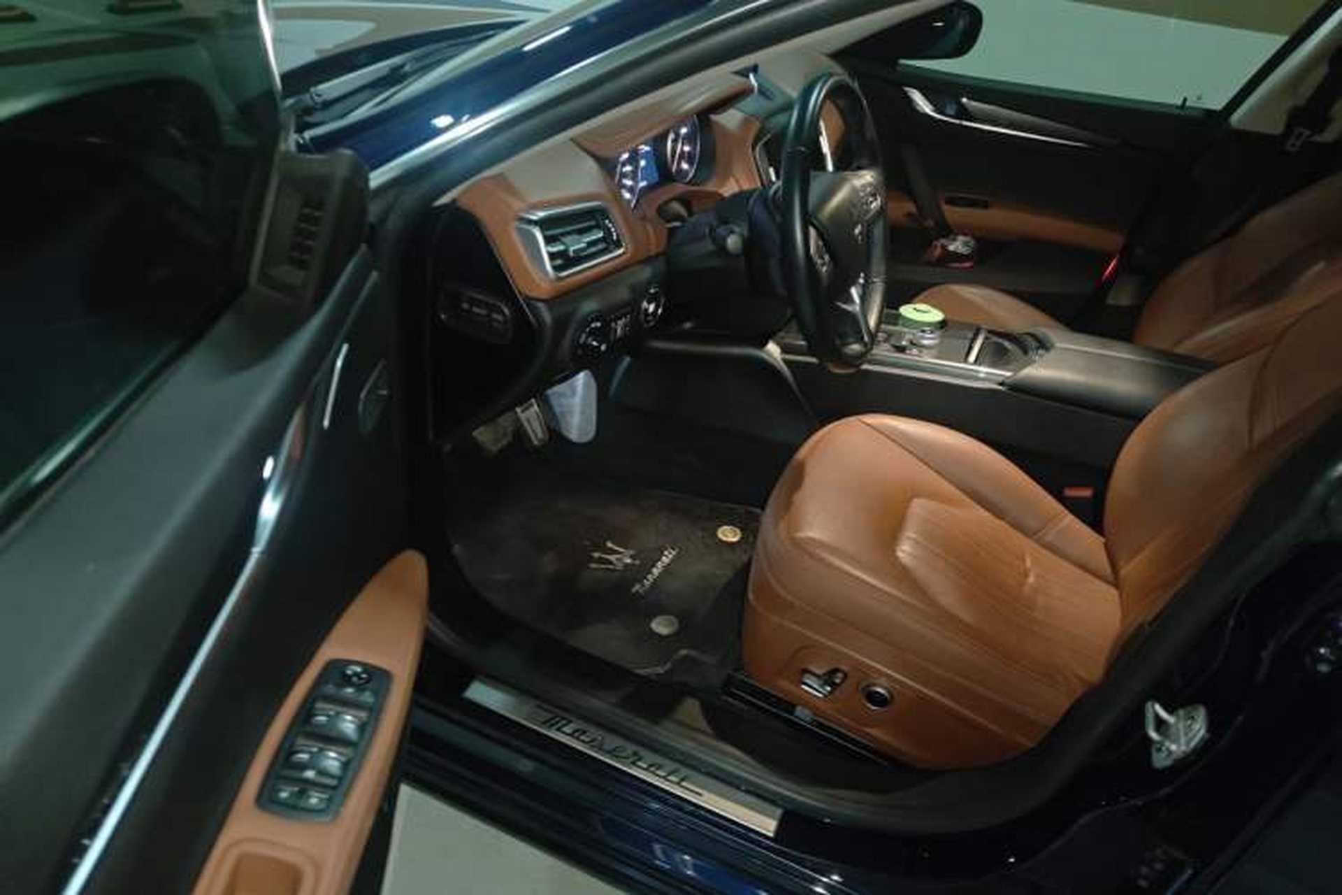 Used Maserati Ghibli 2021 2.0T Sharp Edition Driver Seat