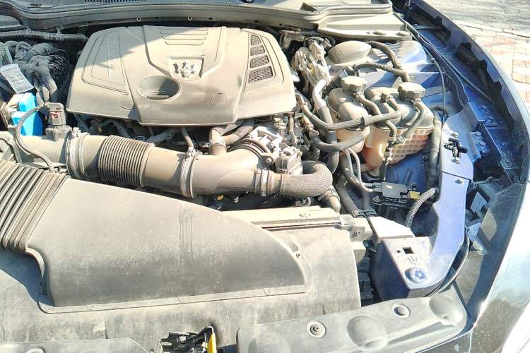 Used Maserati Ghibli 2021 2.0T Sharp Edition Engine Bay Left
