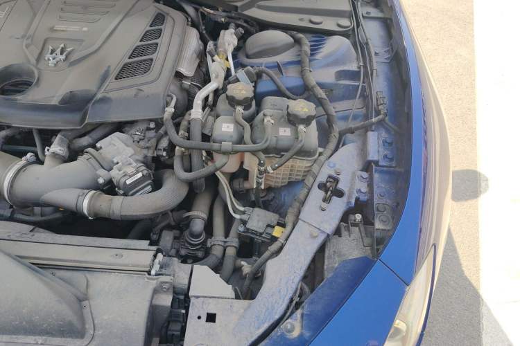 Used Maserati Ghibli 2021 2.0T Sharp Edition Engine Bay Left