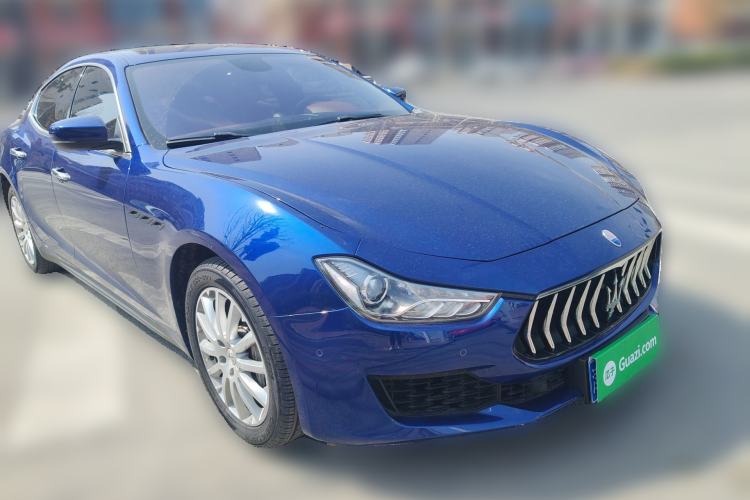 Used Maserati Ghibli 2021 2.0T Sharp Edition Front Right 45 Deg