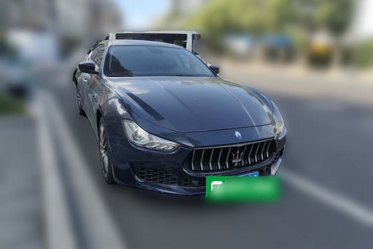 Used Maserati Ghibli 2021 2.0T Sharp Edition Front Right 45 Deg