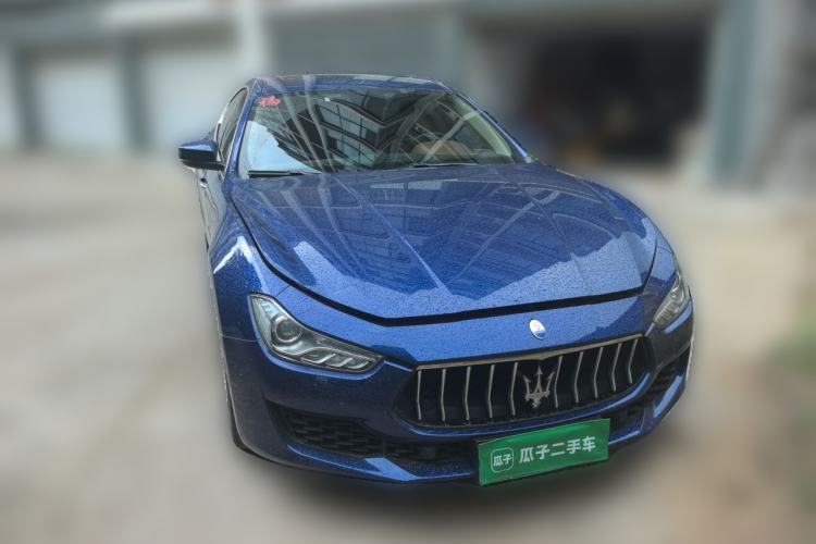 Used Maserati Ghibli 2021 2.0T Sharp Edition Front Right 45 Deg