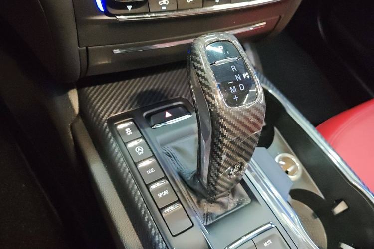 Used Maserati Ghibli 2021 2.0T Sharp Edition Gear Lever