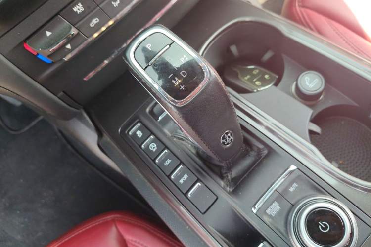 Used Maserati Ghibli 2021 2.0T Sharp Edition Gear Lever
