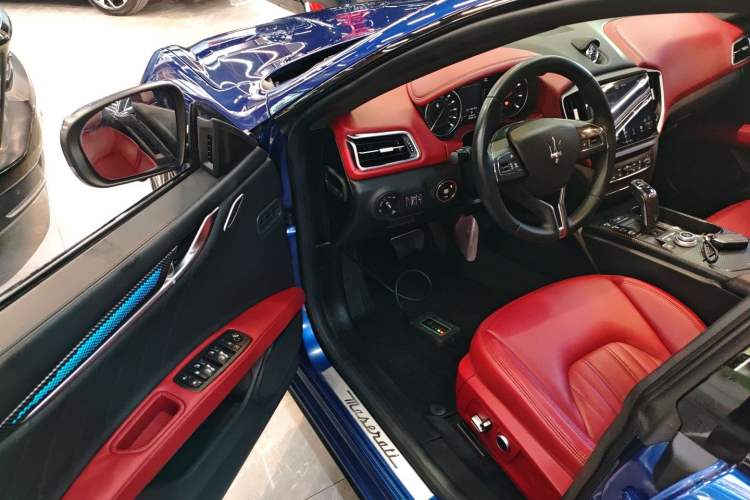 Used Maserati Ghibli 2021 2.0T Sharp Edition Interior 3